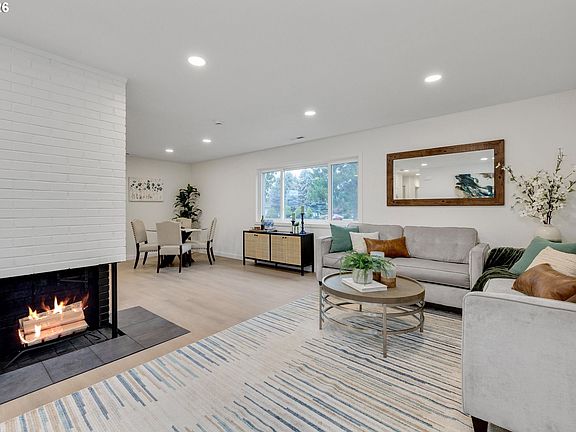 3rd image of 18124 SE Stephens St