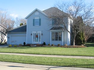 906 Glenview Dr, Huron, OH 44839