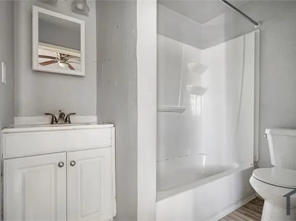 3116 Avenue L APT 1, Galveston, TX 77550