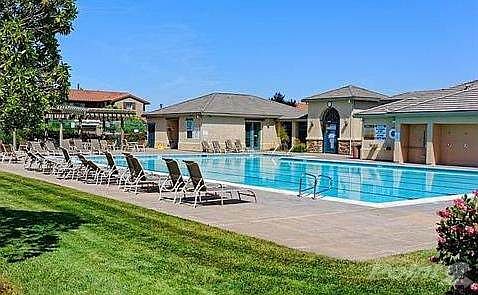 Heated Swimming Pool