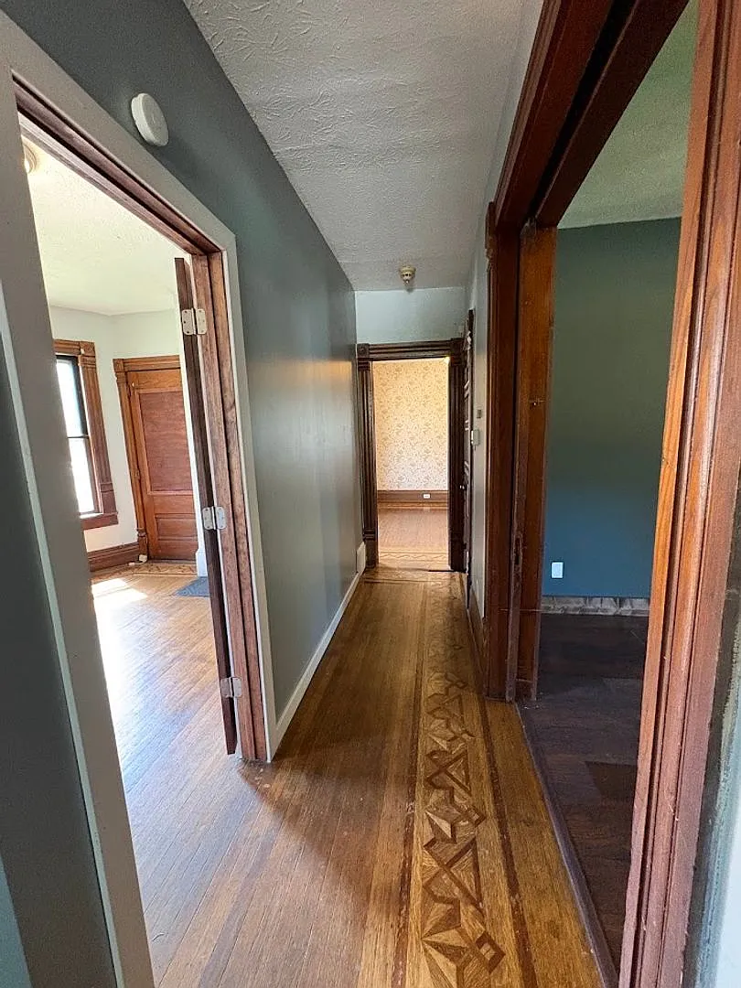 532 Crosby St — Photo 4
