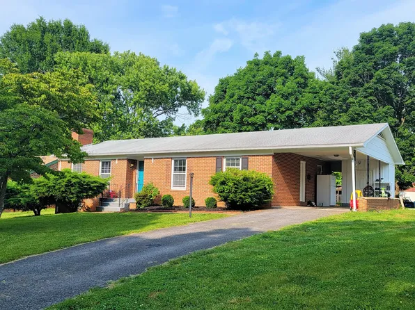 322 Cypress Ave, Buena Vista, VA 24416