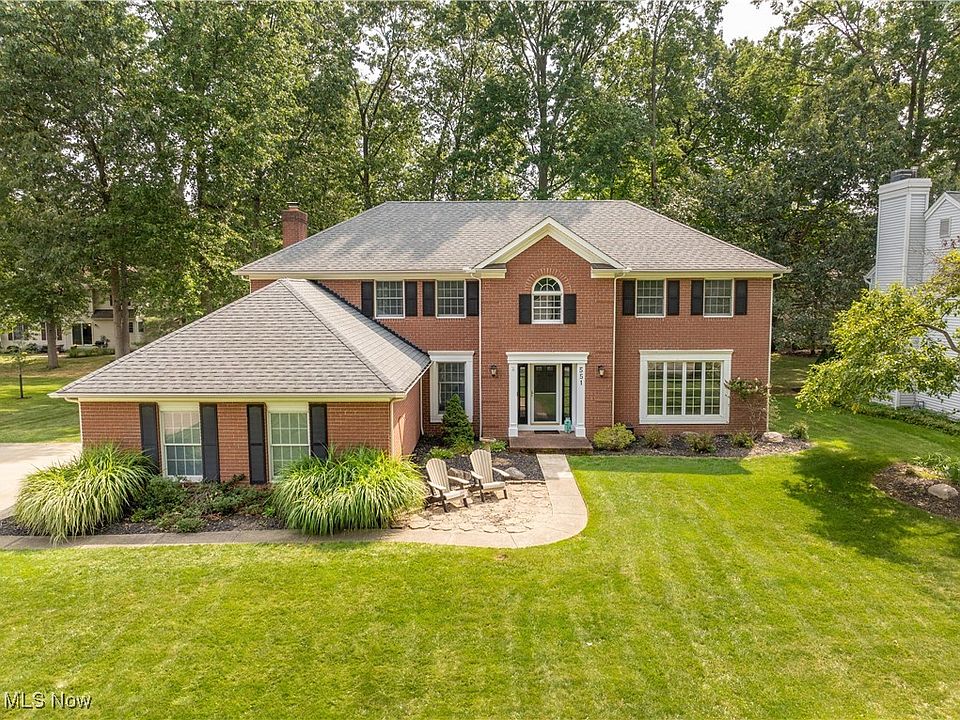 1st image of 551 Chancellor Cir