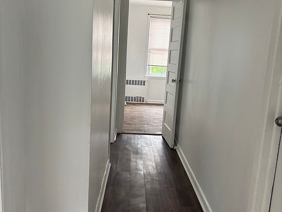 4th image of 448 E 52nd St #3