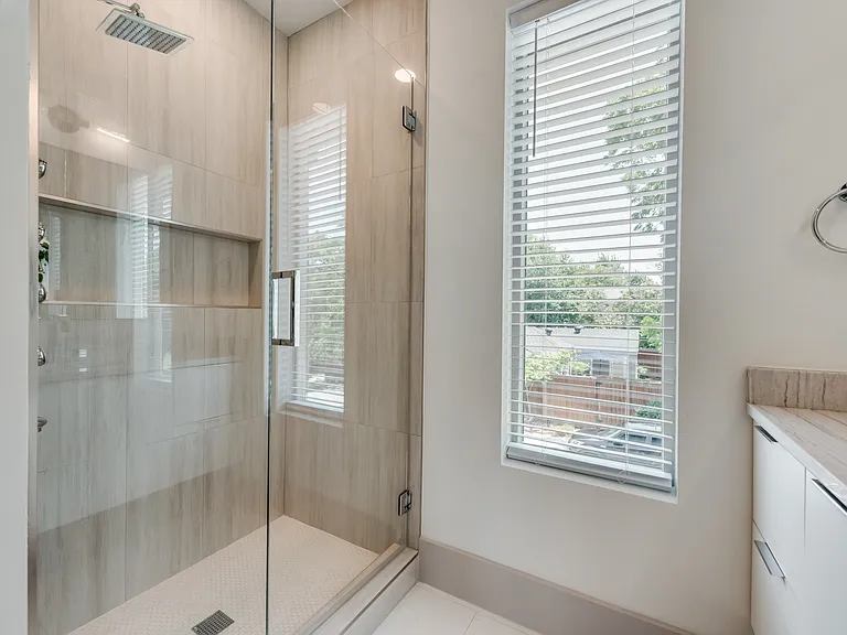 4528 W Amherst Ave — Photo 25