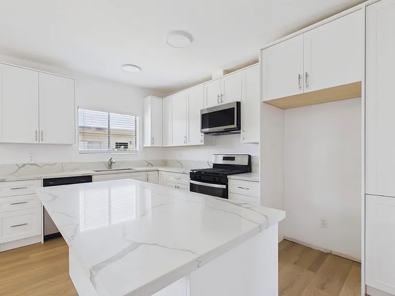 2372 Florencita Ave #21 — Photo 5