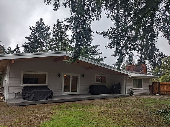 4th image of 10928 NE 117th Pl