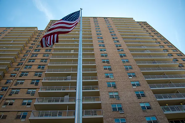 Sold by Azbel Real Estate, Inc. | media 15