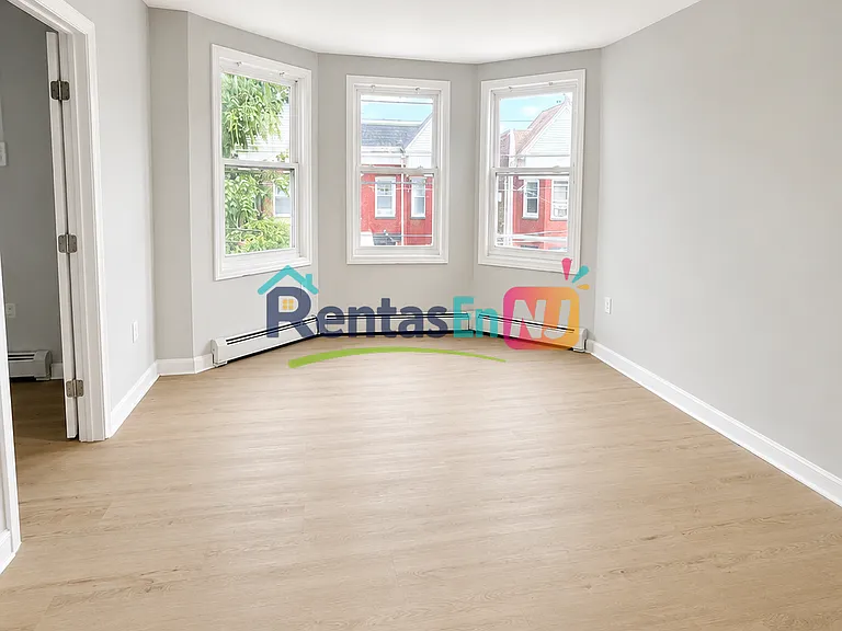 62 N 6th St #2C — Photo 1