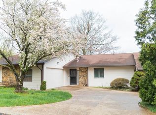 606 W Soutar Dr, Bloomington, IN