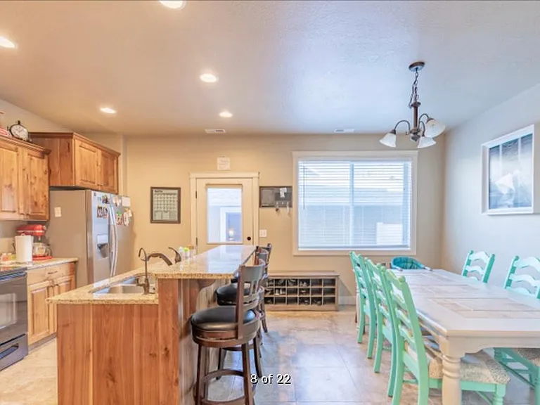 255 W 2700 N #15 — Photo 7