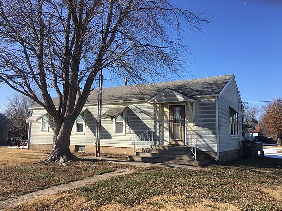 2nd image of 300 S Schiller Ave