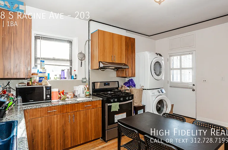 618 S Racine Ave #203 — Photo 6