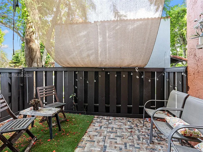 10780 N Kendall Dr #E7 — Photo 14