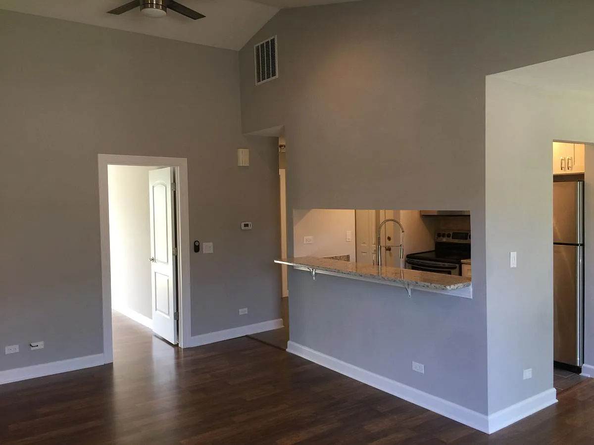 2 bed, $2,000 — Photo 2