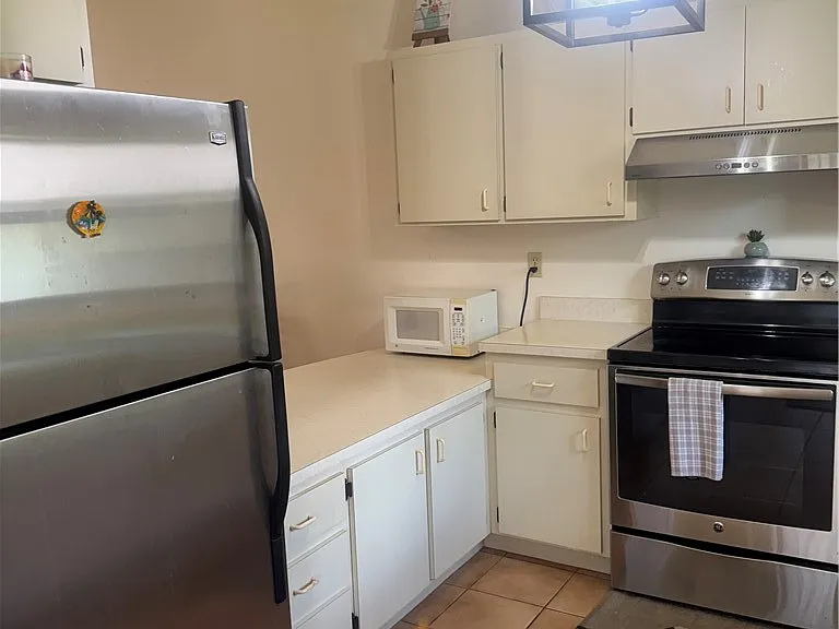 14 Charlton Dr — Photo 8