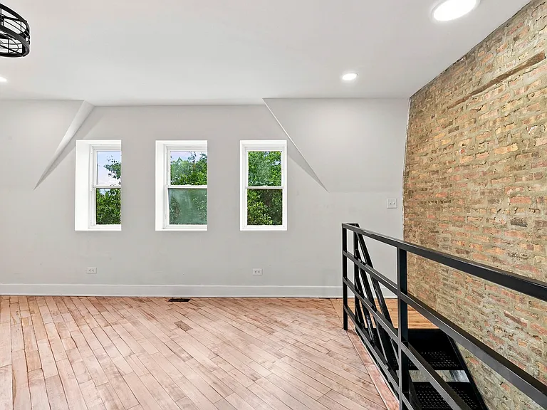 3619 S Giles Ave #3 — Photo 11