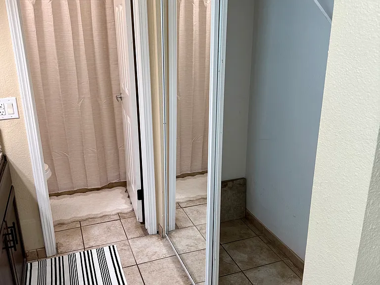 5122 S Jones Blvd #205 — Photo 7