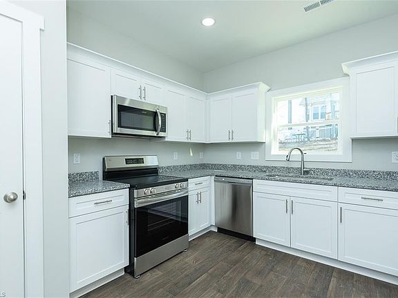 4th image of 559 Pinnix Rd