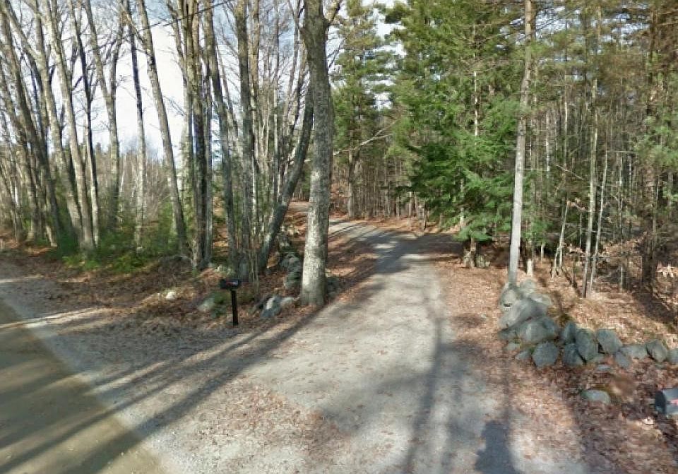 1st image of 1042 2nd Nh Turnpike
