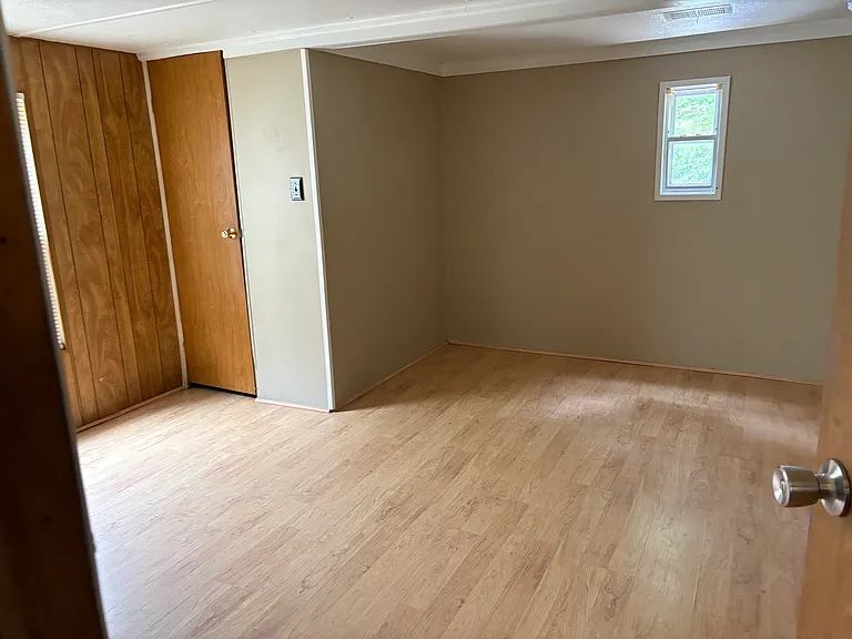 323 Birmingham Ave — Photo 6