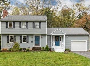 45 Pine Hill Rd, Lynnfield, MA 01940