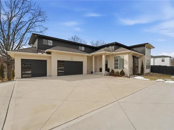 9702 NW 75th St, Weatherby Lake, MO 64152