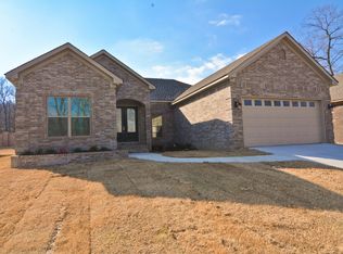 9517 Meadow Valley Dr, Sherwood, AR 72120