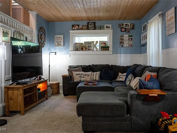 5th image of 76 Akers Ave