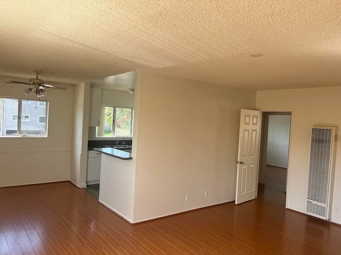 2 bed, $2,500 — Photo 2