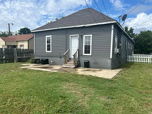 400 Symes St #A Photo 1