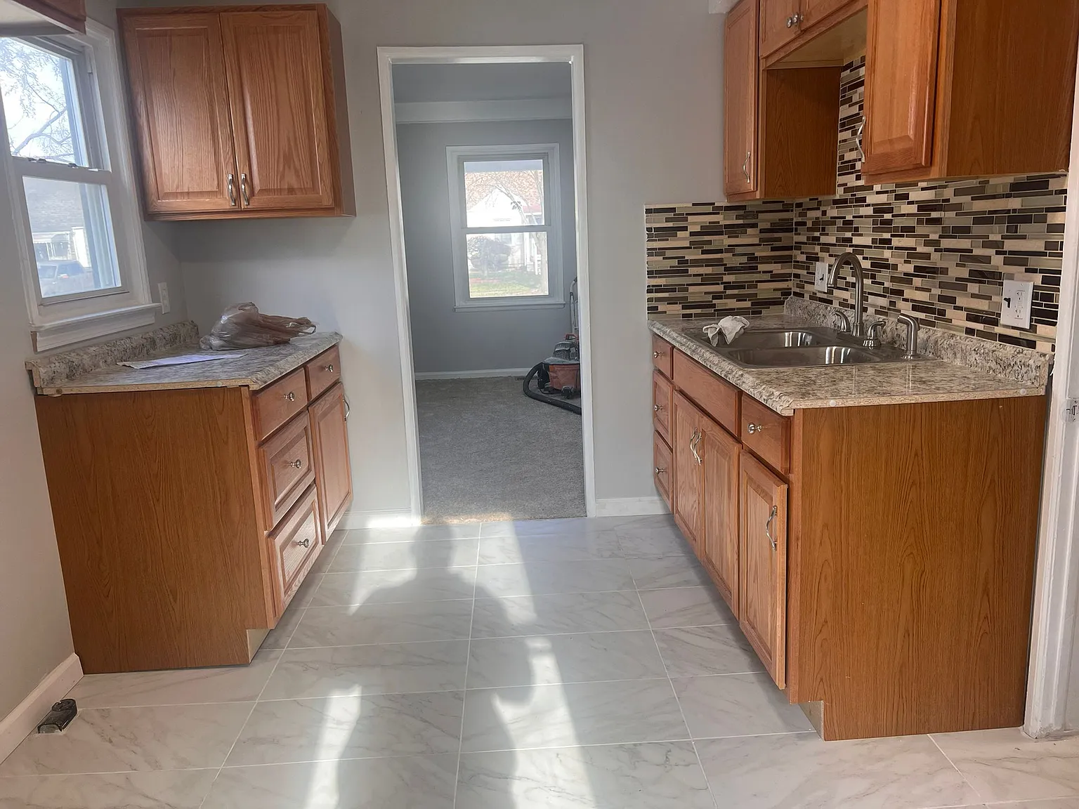 3 bed, 922 sqft, $1,500 — Photo 3