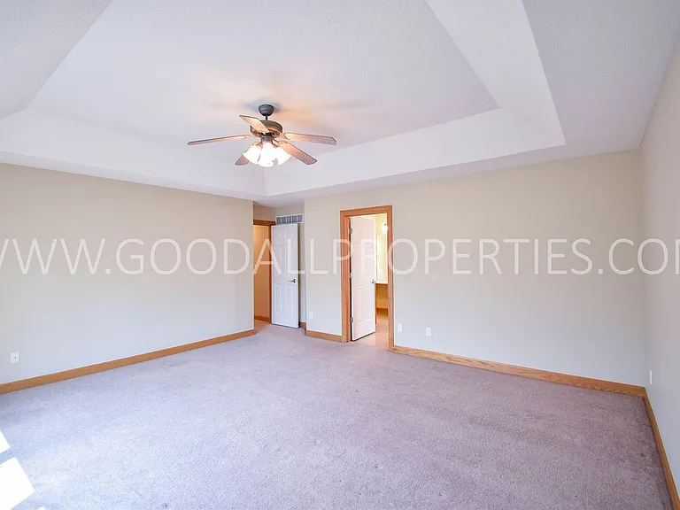 6304 NW 94th St — Photo 13