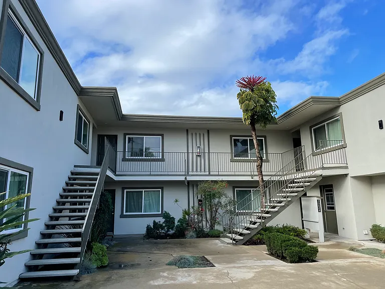 1224 Windsor Rd #E — Photo 1