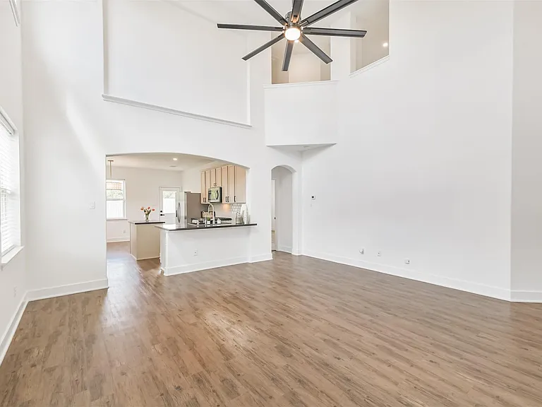 15203 Lake Powell Dr — Photo 6