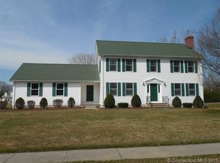 53 John St, Windsor Locks, CT 06096