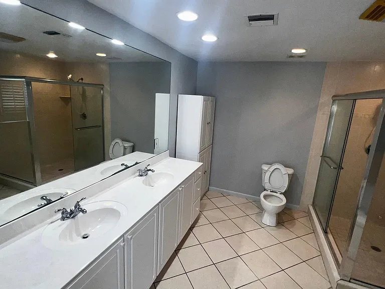 1161 N Dixie Fwy #2 — Photo 8