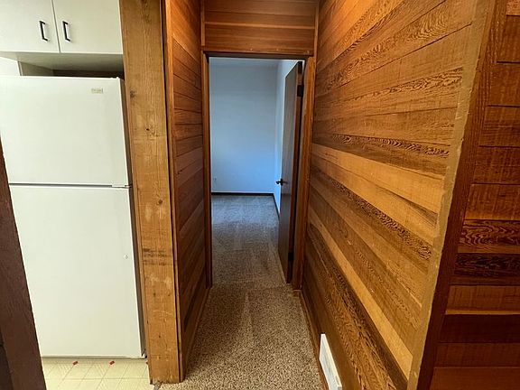 5th image of 1204 N Brook Ln #1