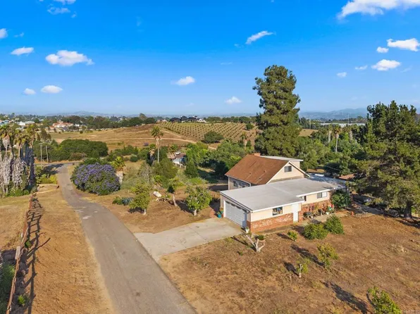 3341 Olive Hill Rd, Fallbrook, CA 92028
