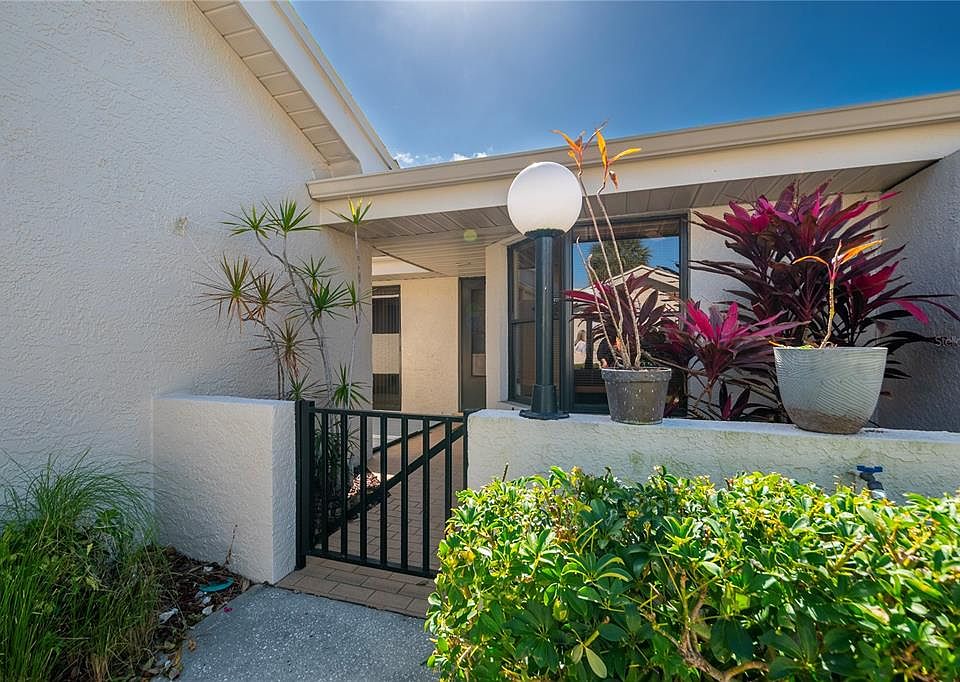 1st image of 1312 PASADENA AVENUE S #16