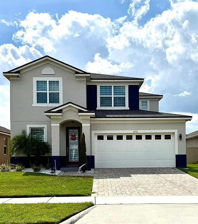 4 bed, 2.5 bath, 2234 sqft, $2,995 — Photo 1