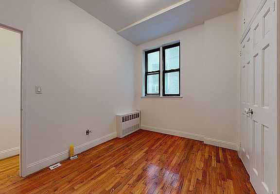 5th image of 399 E 78th St APT 3F