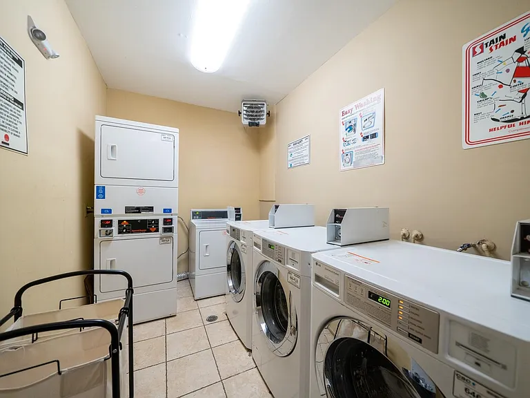 818 Jefferson St #4E — Photo 15