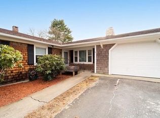 55 Ivy Rd, New Bedford, MA 02745