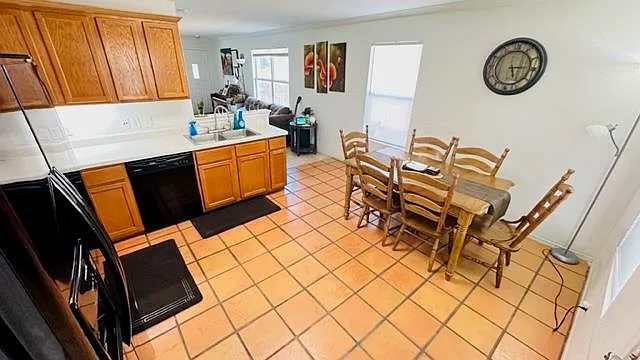 302 Golden Gate Dr — Photo 13