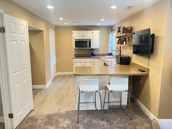 3290 E Bengal Blvd, Cottonwood Heights, UT 84121