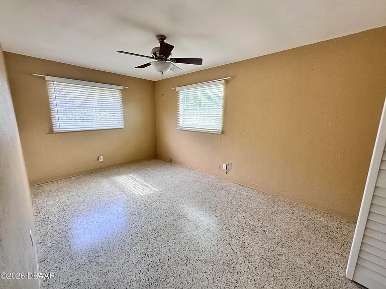 302 Fox Pl — Photo 17