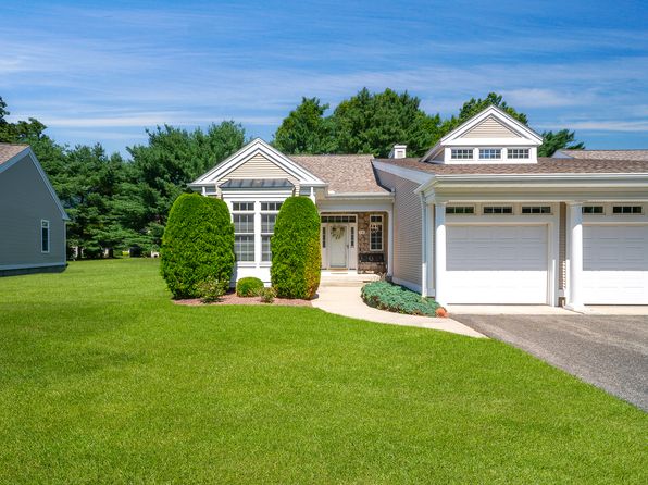16 High Pine Cir