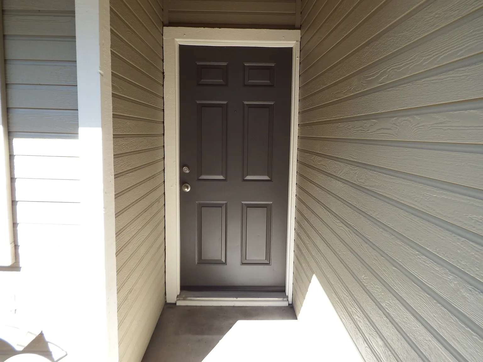 2 bed, 1000 sqft, $1,995 — Photo 3