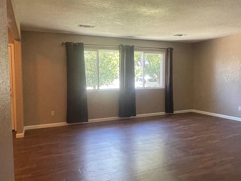 104 Woodcliff Dr — Photo 4